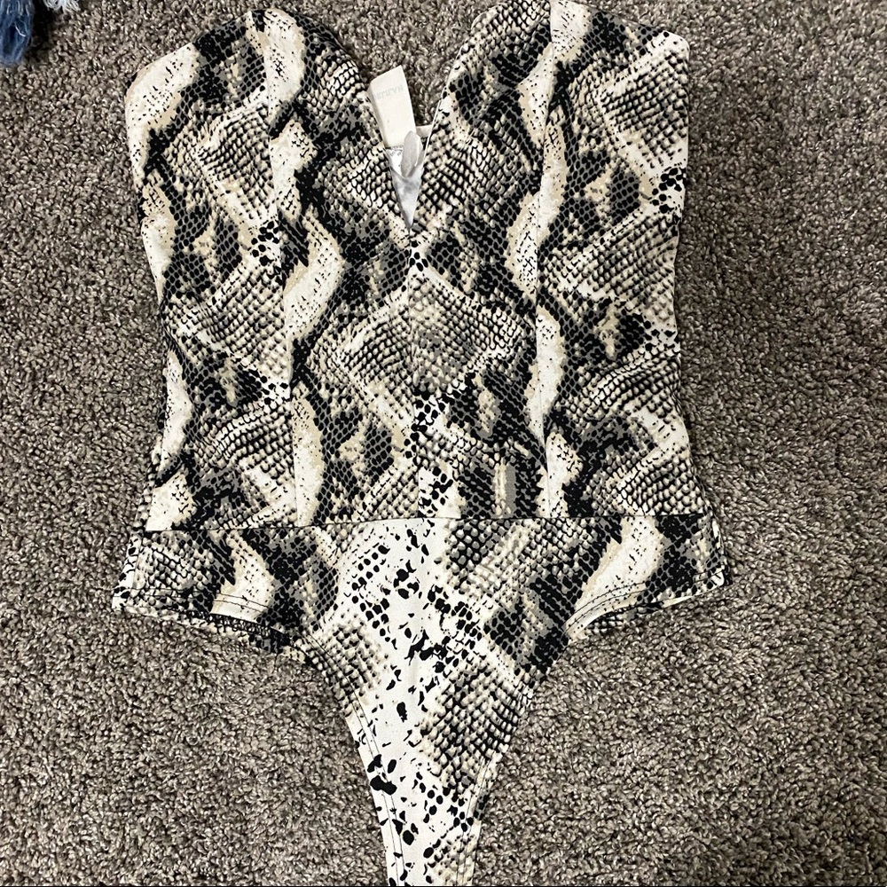 Bodysuit !